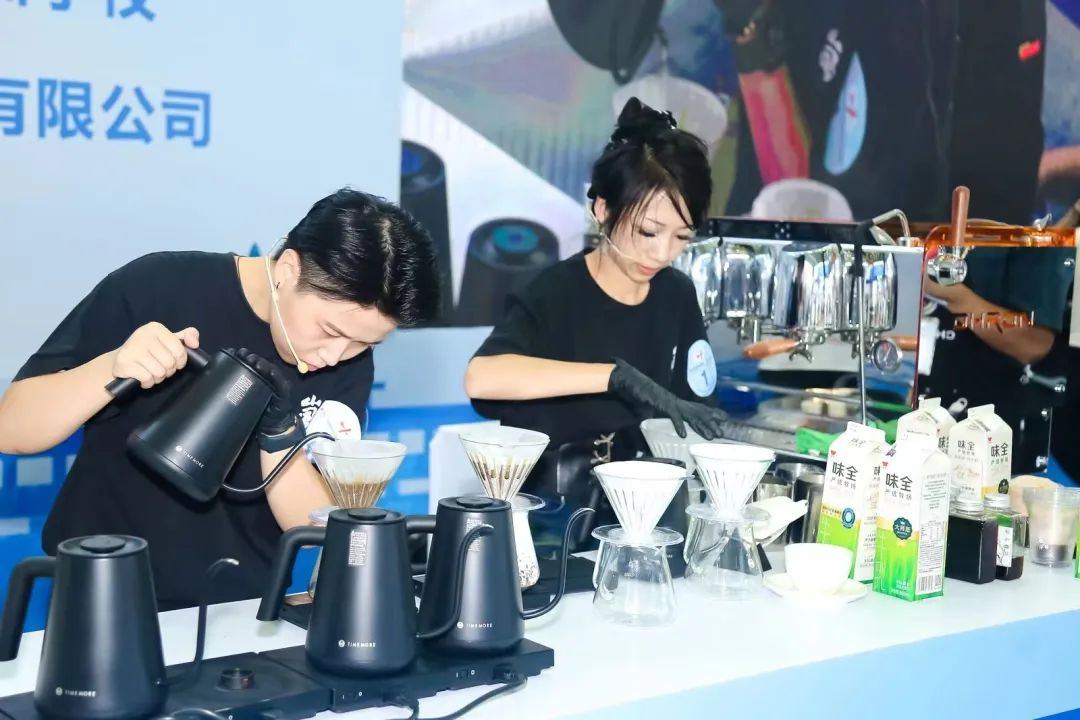 参观人次累计破21万，第八届中国国际食品餐饮博览会完美收官