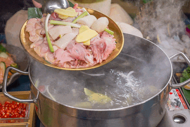 琼味“爆款”成“销冠”  一款椰子鸡一年卖出1.2个亿元