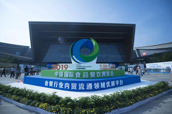 从2016到2025：解码食餐会的进化密码